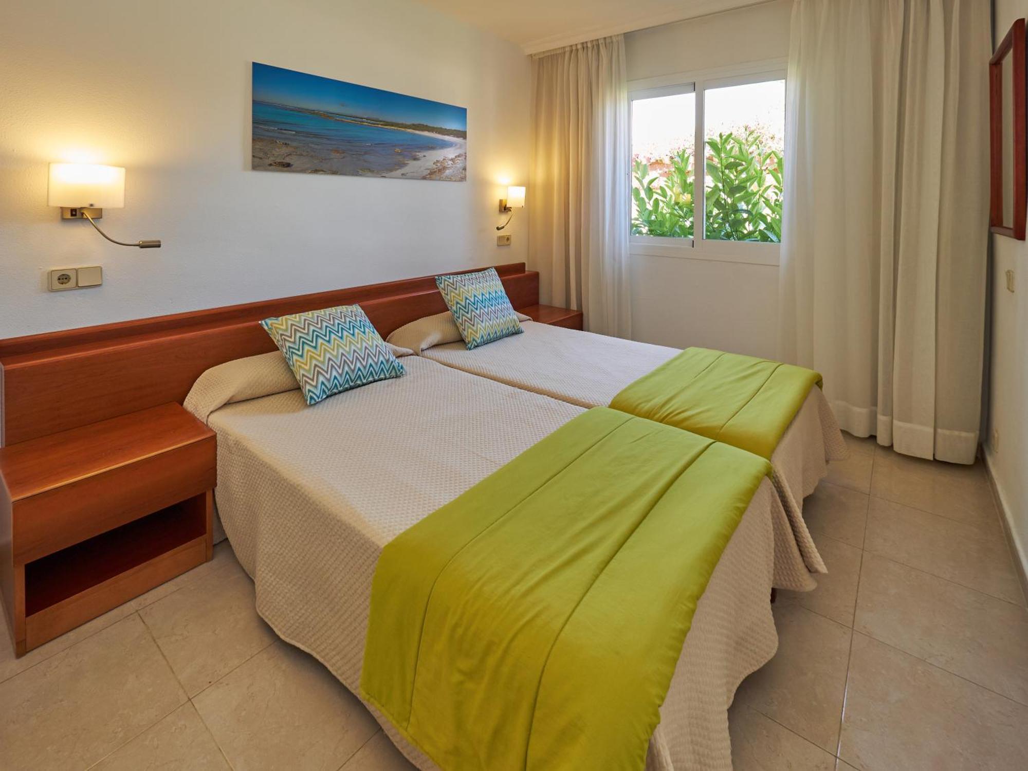 Aparthotel Ciudad Laurel Cala Millor  Exterior foto
